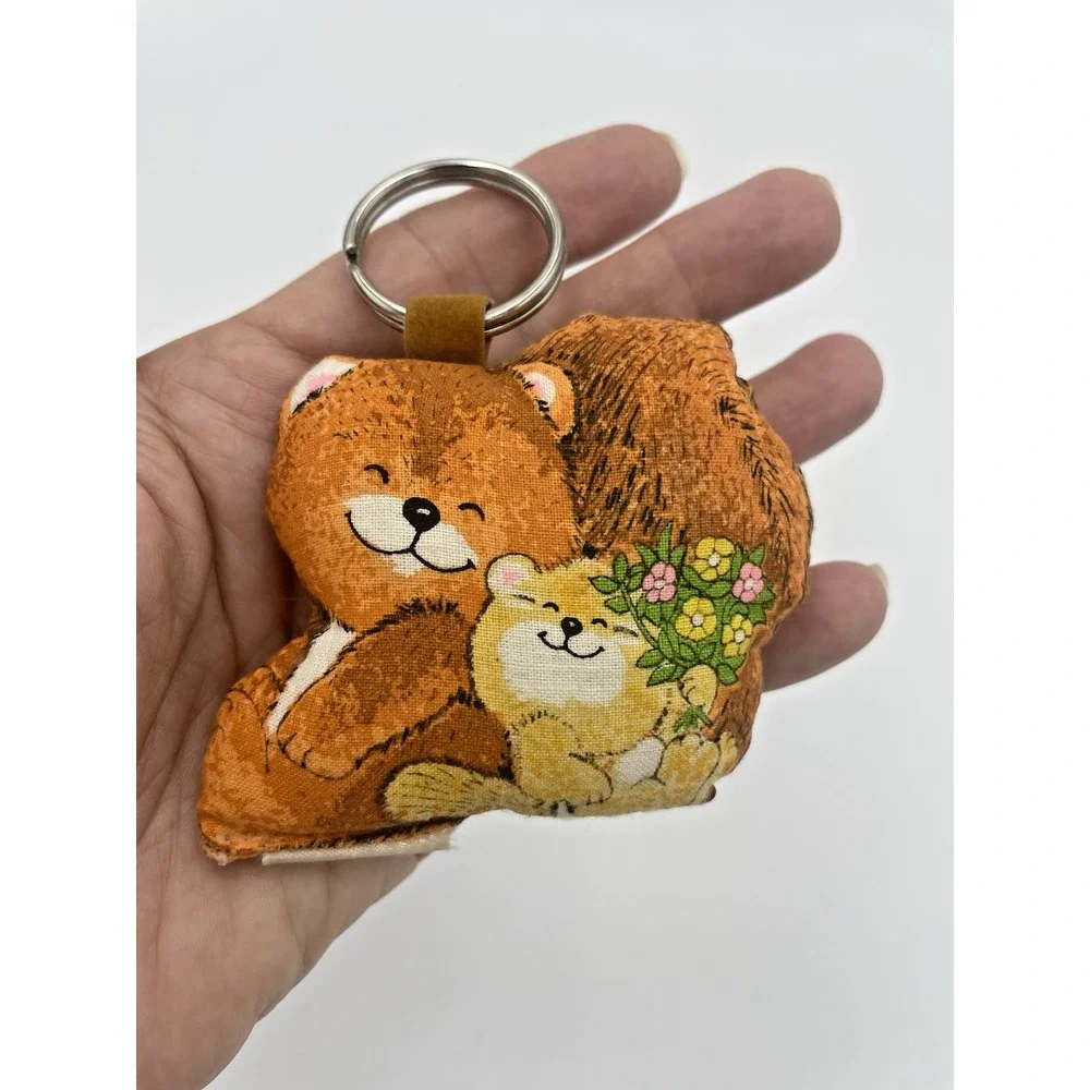 New Vintage 1970s  Hallmark Keychain Key‎ Chain Fabric Smiles For Sharing Bear